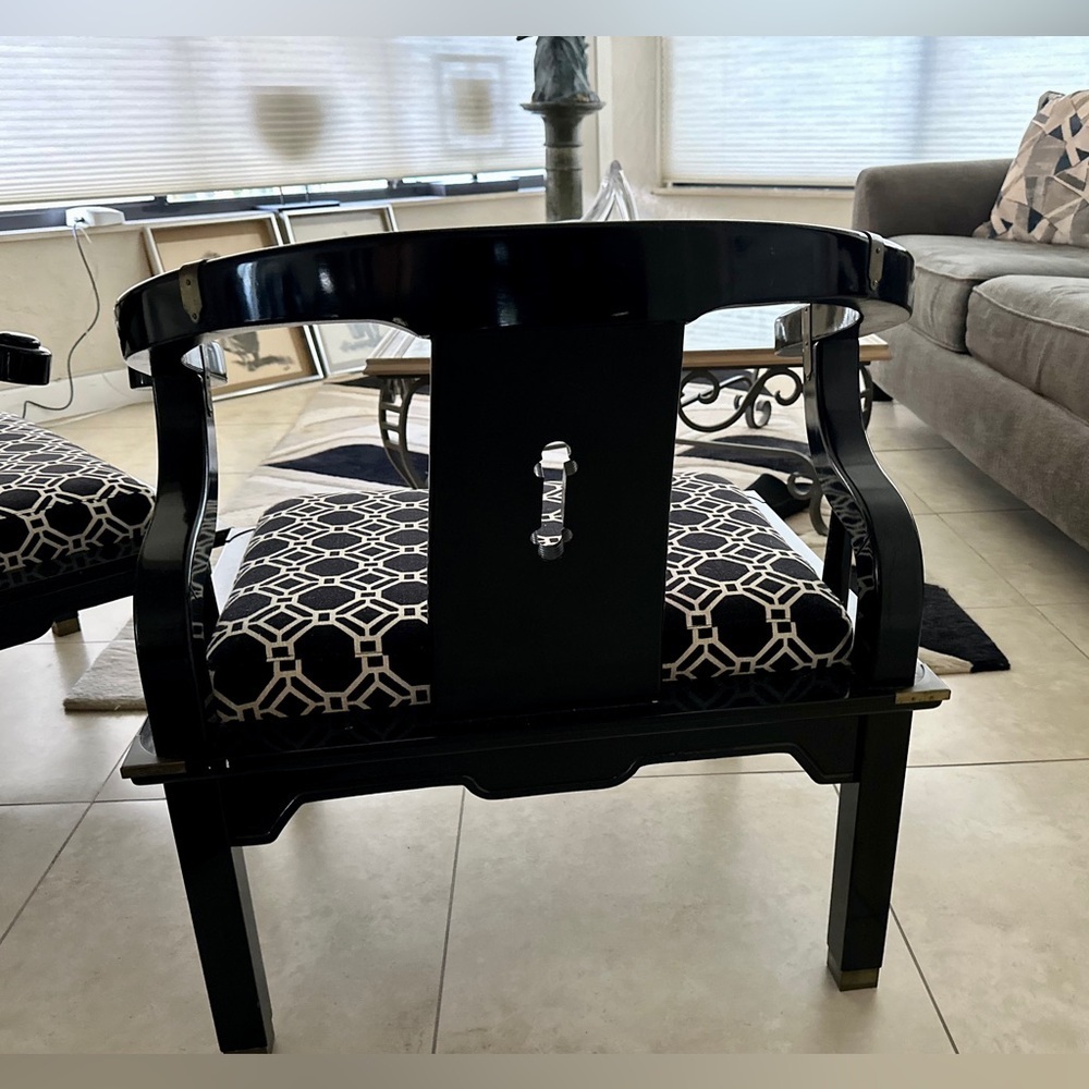 Vintage Black Lacquered Chinoiserie Chairs - James Mont Style LOCAL PICK UP ONLY - Picture 3 of 6